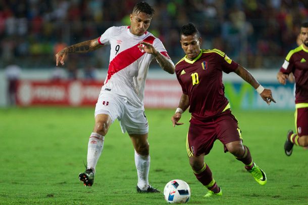 El Perú de Gareca rescató un punto ante Venezuela que le permite seguir soñando