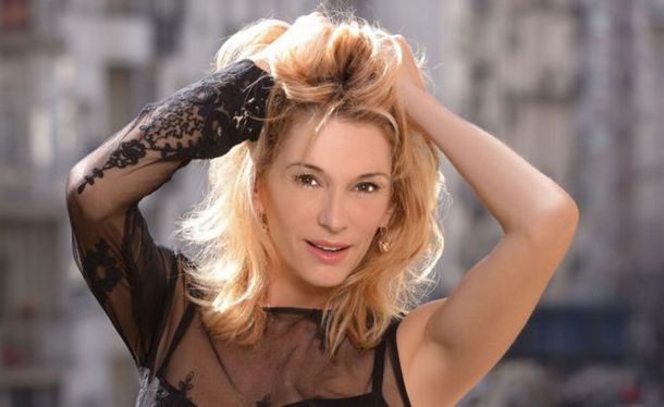 Yanina Latorre se colgó de Fede Bal al grito de Estoy caliente