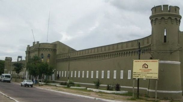 Cuatro presos cavaron un túnel con una cuchara y se fugaron de cárcel