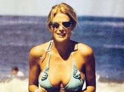 Flavia Palmiero dio cátedra en las playas de Punta del Este