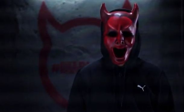 Famoso actor también se vistió de Diablo para apoyar al Rojo