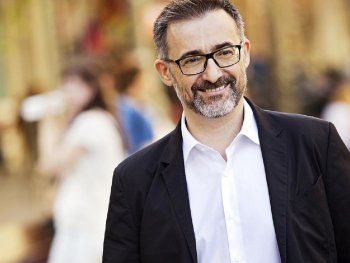 El Gobierno expulsa del país a Antoni Gutiérrez-Rubí, consultor político del PRO en la Ciudad