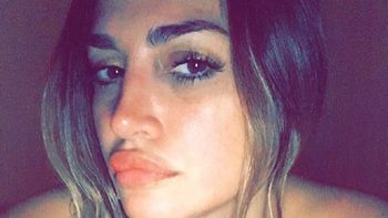 La poetisa volvió a mostrar su lado más sensual La poetisa volvió a mostrar su lado más sensual