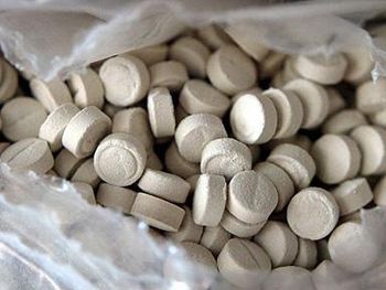 Su hija cumplió 13 años y le regaló pastillas de éxtasis