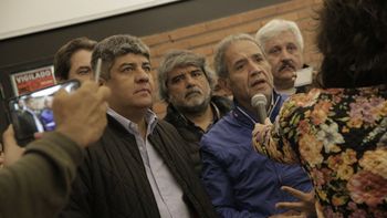 Camioneros y bancarios preparan movilizaciones contra la Reforma Laboral. Foto Twitter @SergioOPalazzo. Camioneros y bancarios preparan movilizaciones contra la Reforma Laboral. Foto Twitter @SergioOPalazzo.