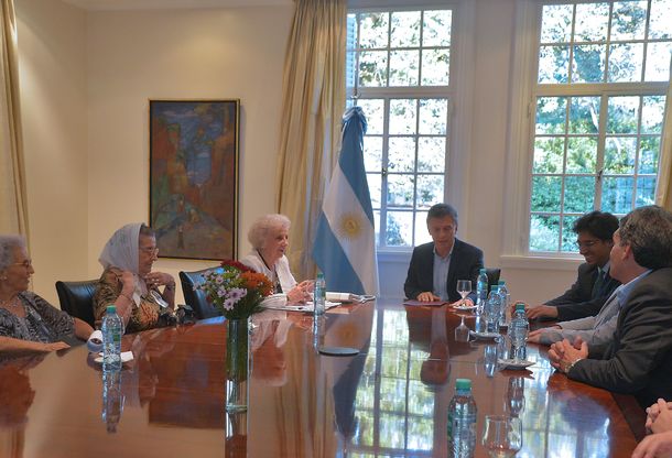 Macri recibió a organismos de Derechos Humanos en la Quinta de Olivos