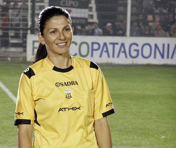Una mujer dirigirá un partido de la B Nacional