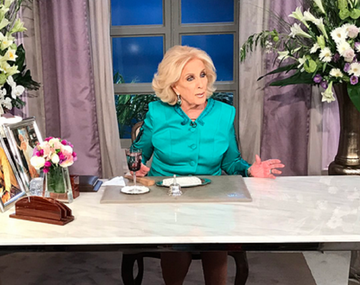 Mirtha Legrand invitó a su abogada al almuerzo del domingo
