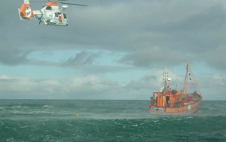 Se incendió un pesquero con 17 ocupantes a la altura de Bahía Blanca