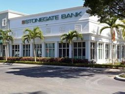 Estados Unidos y Cuba firman su primer acuerdo de transacciones bancarias