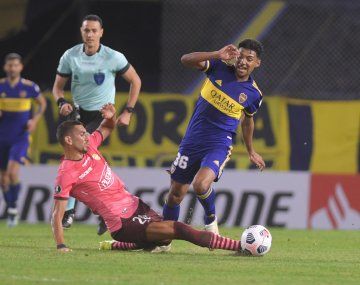 Boca no pudo con Barcelona y debe ganar para clasificar sin depender de otros resultados