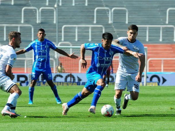 Derrota sobre el final ante Godoy Cruz