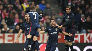 El festejo de Griezmann con sus compañeros del Atlético Madrid El festejo de Griezmann con sus compañeros del Atlético Madrid