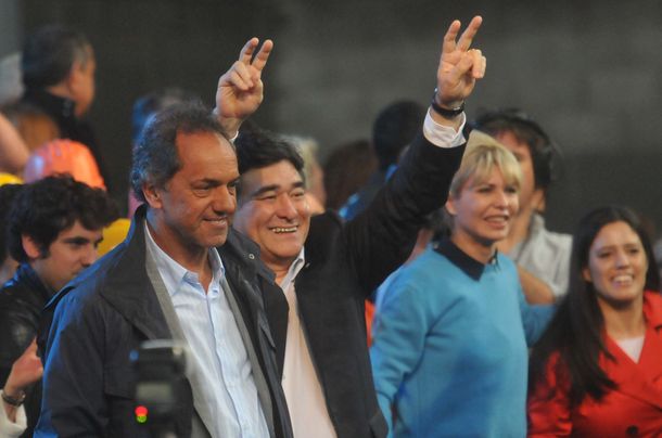 Las fotos del cierre de campaña de Scioli y Macri