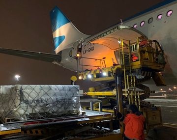 ¿A qué hora llega el vuelo con la tercera dosis de la Sputnik V al país?