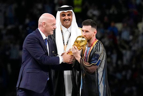 El presidente de FIFA celebró el primer aniversario de la mejor final de la historia de los Mundiales