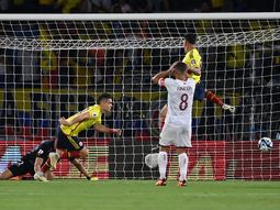 Colombia, con gol de Borré, le ganó 1-0 a Venezuela