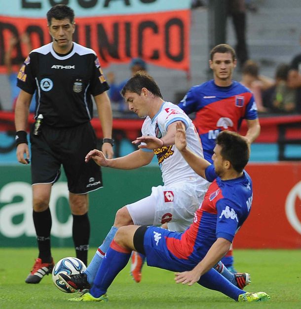 Tigre sobre el final, le ganó a Arsenal en Sarandí
