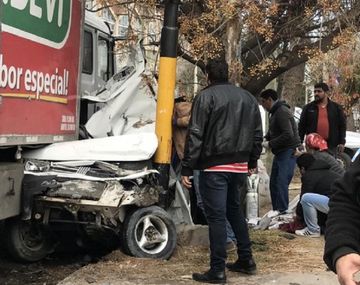 Una beba lucha por su vida tras un choque - Crédito:&nbsp;lmneuquen.com