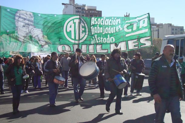 Por los despidos amenazan con un paro la segunda semana de febrero