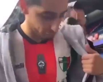 El PSG echó de su estadio a un hincha que vestía la camiseta de Palestino