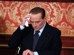 condenan a silvio berlusconi a cuatro anos de prision condenan a silvio berlusconi a cuatro anos de prision