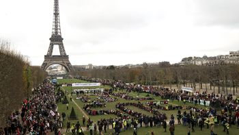cerca de 200 paises llegaron a un acuerdo historico contra el cambio climatico cerca de 200 paises llegaron a un acuerdo historico contra el cambio climatico