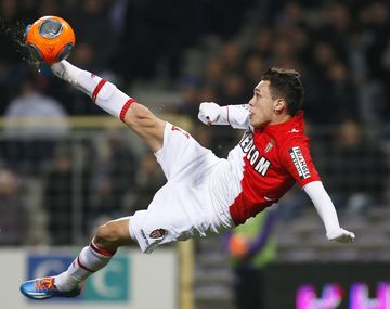 Bielsa suma a un ex River para intentar recuperar la punta