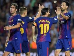 en medio del dolor tras el atentado, barcelona gano con messi en cancha en medio del dolor tras el atentado, barcelona gano con messi en cancha