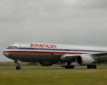 American Airlines y US Airways anunciaron su fusión