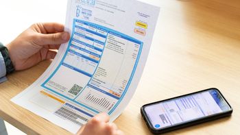 El directo de Cabildo Abierto en UTE denuncia sobrecostos en las tarifas de los uruguayos. El directo de Cabildo Abierto en UTE denuncia sobrecostos en las tarifas de los uruguayos.