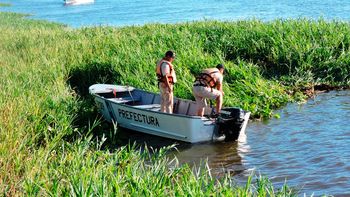 al menos dos muertos y un desaparecido en un choque de lanchas al menos dos muertos y un desaparecido en un choque de lanchas