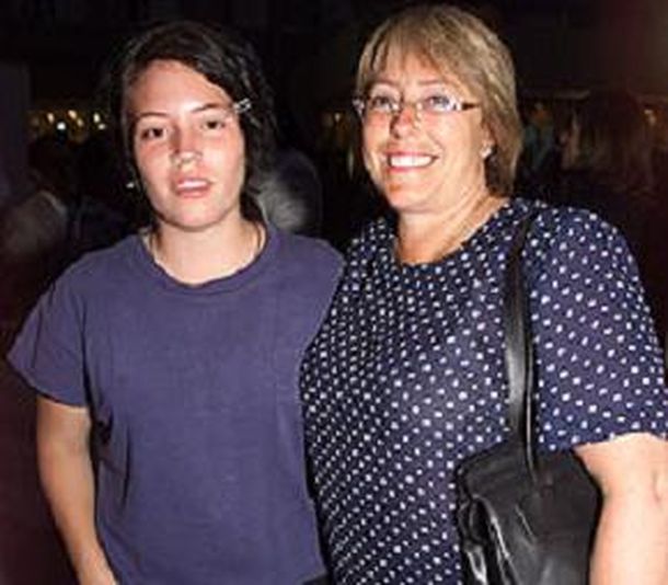 Hija bachelet 2