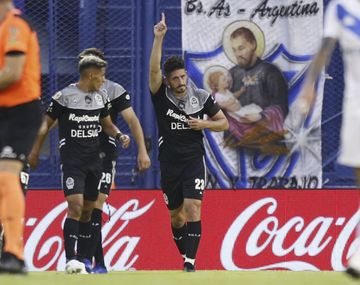 Gimnasia venció a Vélez y le dedicó el triunfo a su DT