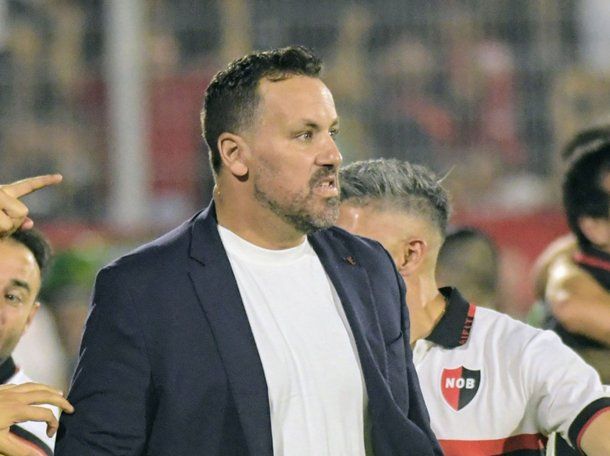 Cristian Fabbiani habló de su futuro en Newells tras la derrota ante Argentinos: qué dijo