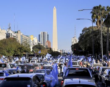 La marcha de los autos: postales de los anticuarentena contra el Gobierno