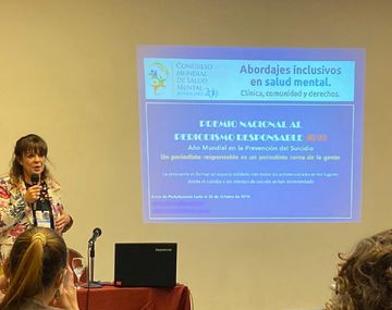 Premian a una periodista de M1  por su destacada labor en la prevención de suicidios