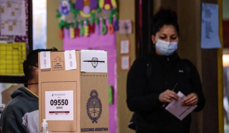 Arrancaron los comicios en todo el país con protocolo flexibilizado