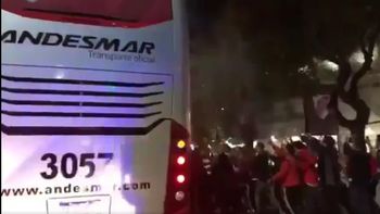 Los hinchas de River recibieron al equipo en el Monumental Los hinchas de River recibieron al equipo en el Monumental