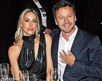 Vicuña celebró sus 47 años: el posteo de su novia ¿con palito para la China Suárez?