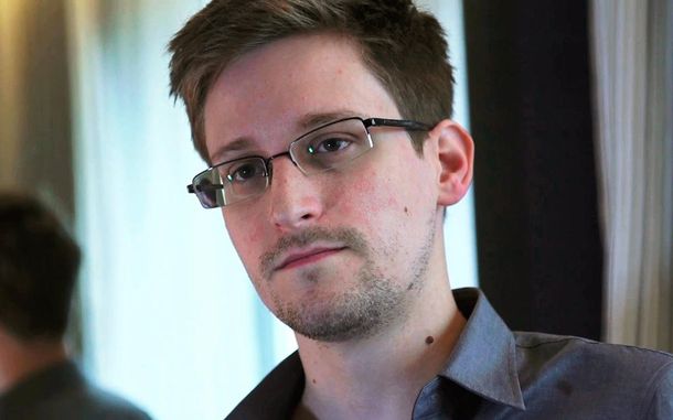 Snowden abrió cuenta de Twitter: ¿Pueden oírme ahora?