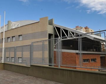 Tiene 8 años e intentó acuchillar a un compañero en la escuela