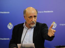 Pablo Mieres cruzó al Sunca por sus medidas sindicales de parar obras en Punta del Este. Pablo Mieres cruzó al Sunca por sus medidas sindicales de parar obras en Punta del Este.