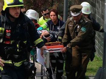 Atentado terrorista en un restaurante dentro del subte de Santiago de Chile