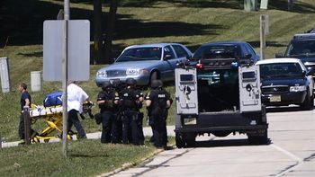 otra masacre en ee.uu.: siete muertos por un tiroteo en un templo otra masacre en ee.uu.: siete muertos por un tiroteo en un templo
