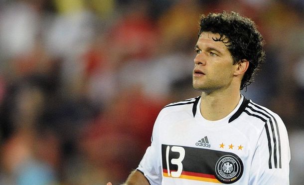 El alemán Michael Ballack se retira del fútbol a los 36 años