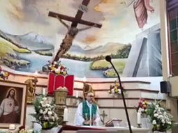 tragedia en ecuador: un sacerdote murio aplastado por una cruz durante una misa tragedia en ecuador: un sacerdote murio aplastado por una cruz durante una misa