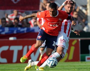 El Rojo empató con Unión y salió de los puestos de ascenso