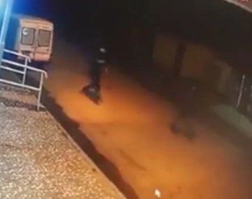 Un policía mató a dos delincuentes quisieron asaltarlo mientras trabajaba como chofer de Uber