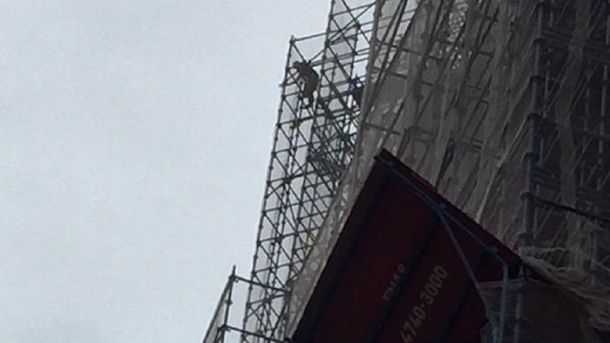 Confitería El Molino: hombre amenazó con tirarse al vacío desde la cúpula